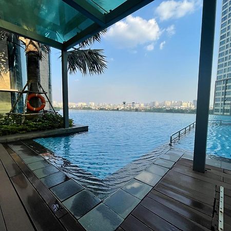 Landmark 81 Condotel Garden Bay Хошимин Экстерьер фото