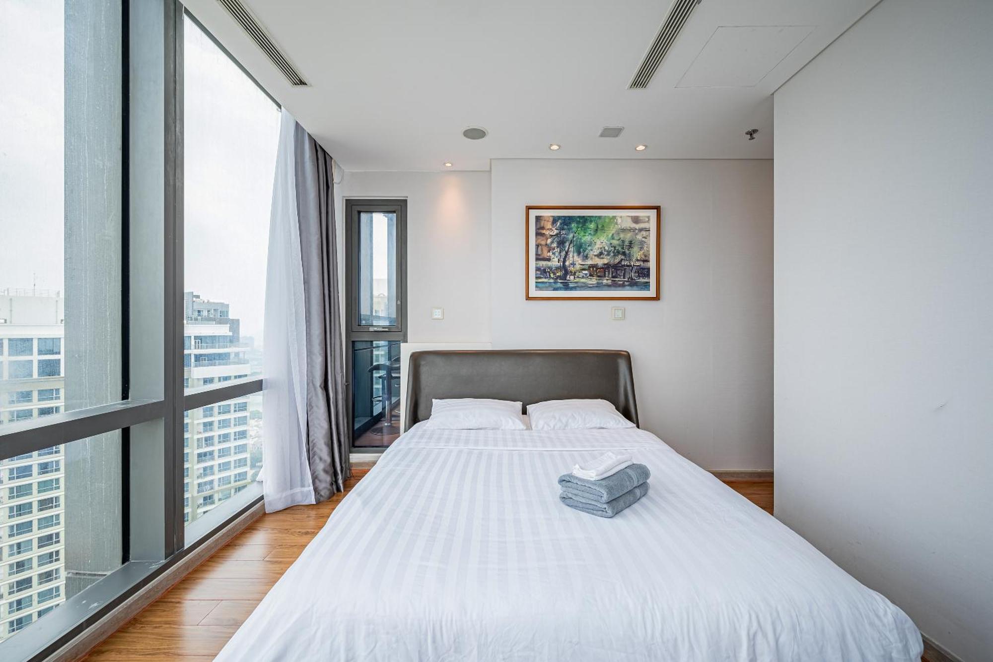 Landmark 81 Condotel Garden Bay Хошимин Экстерьер фото