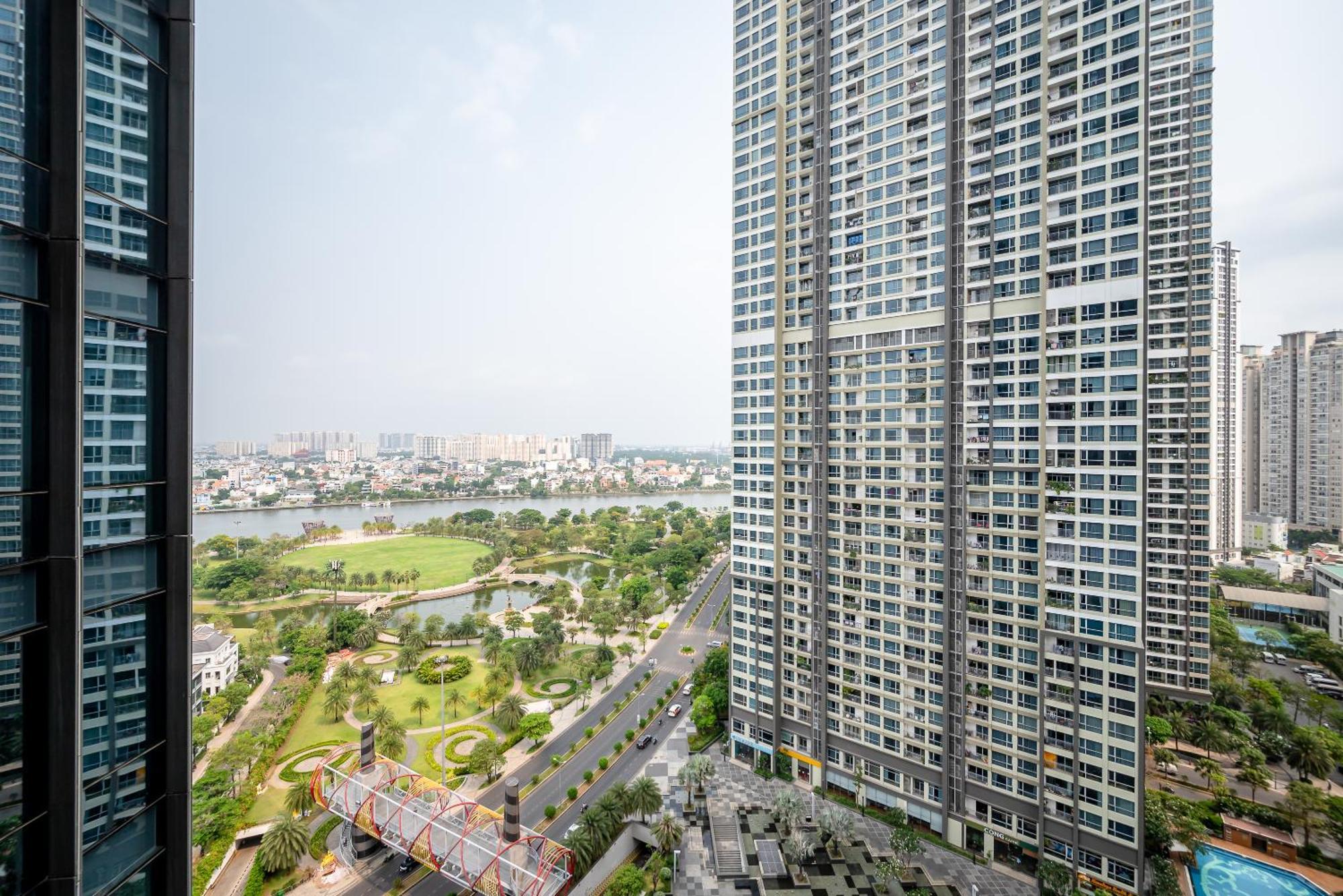 Landmark 81 Condotel Garden Bay Хошимин Экстерьер фото